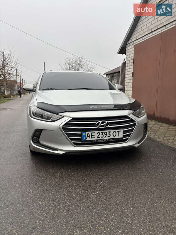 2016 hyundai avante