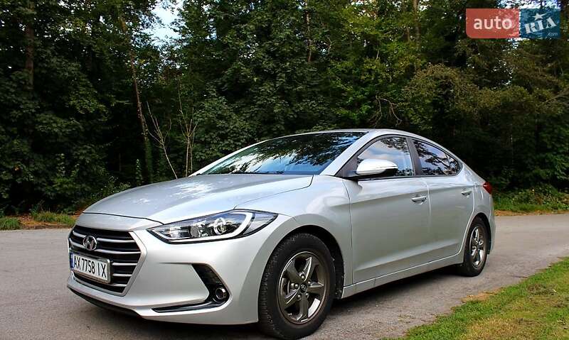 2017 hyundai avante