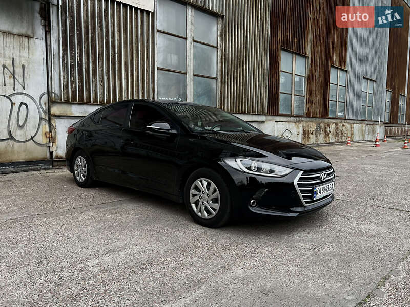 2017 hyundai avante