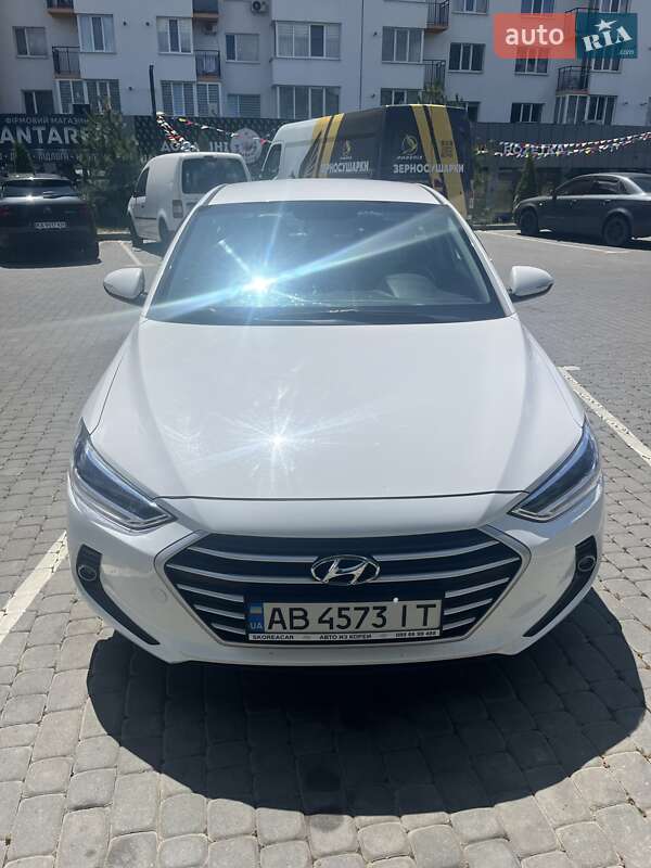 2016 hyundai avante