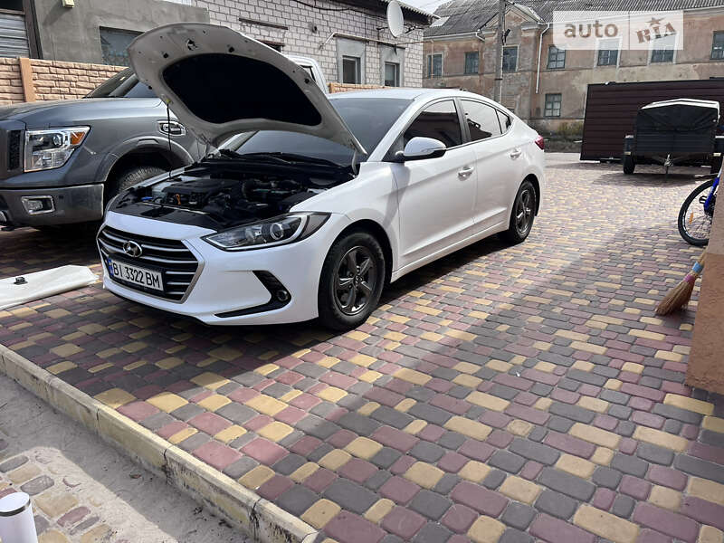 2016 hyundai avante