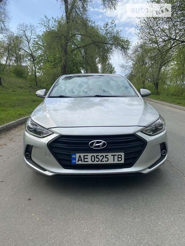 2016 hyundai avante