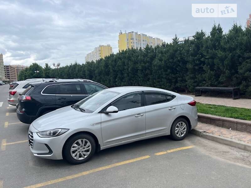 2017 hyundai elantra