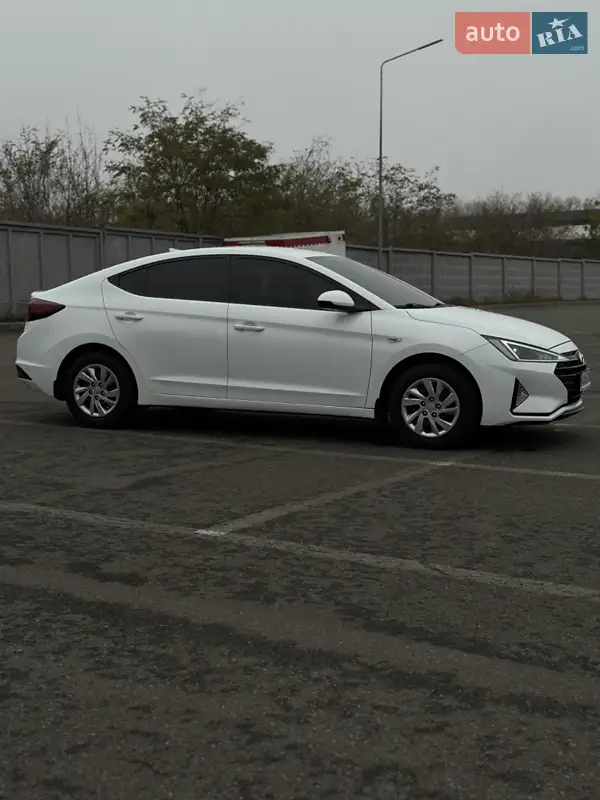 2020 hyundai elantra