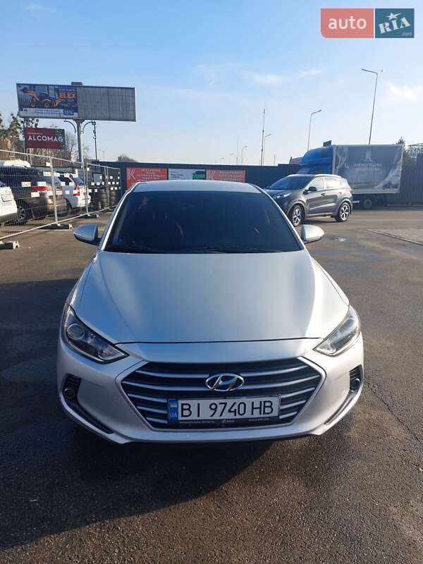 2016 hyundai avante