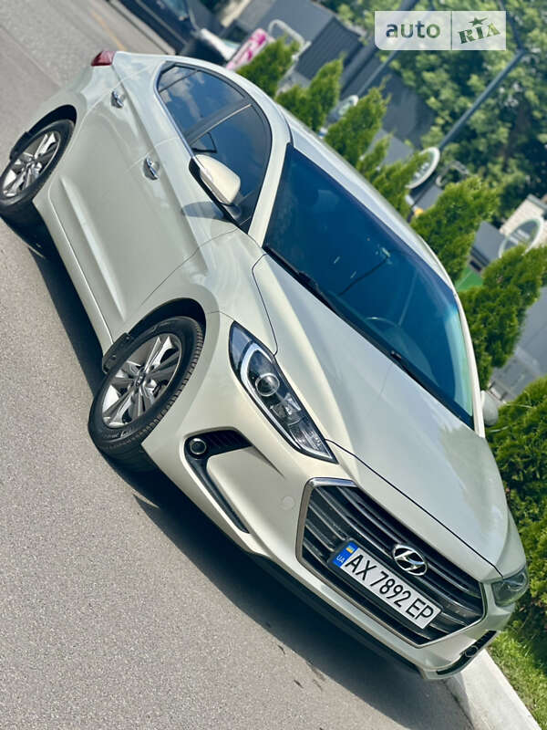 2017 hyundai elantra