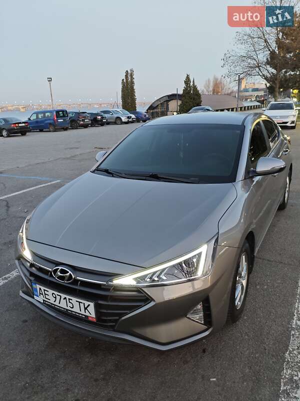2020 hyundai elantra