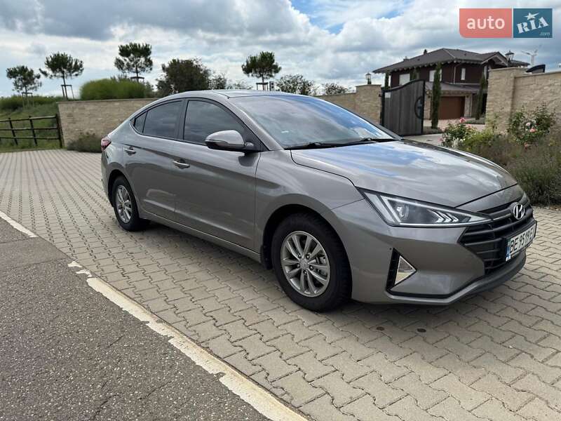 2020 hyundai elantra