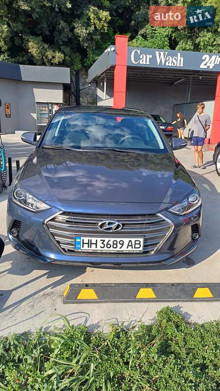 2018 hyundai elantra