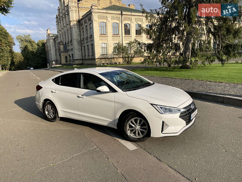 2019 hyundai elantra