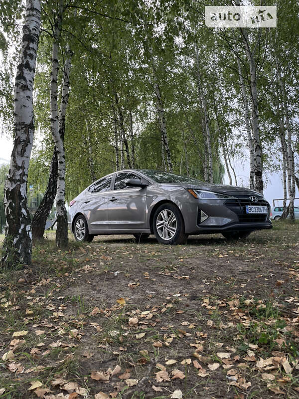 2019 hyundai elantra