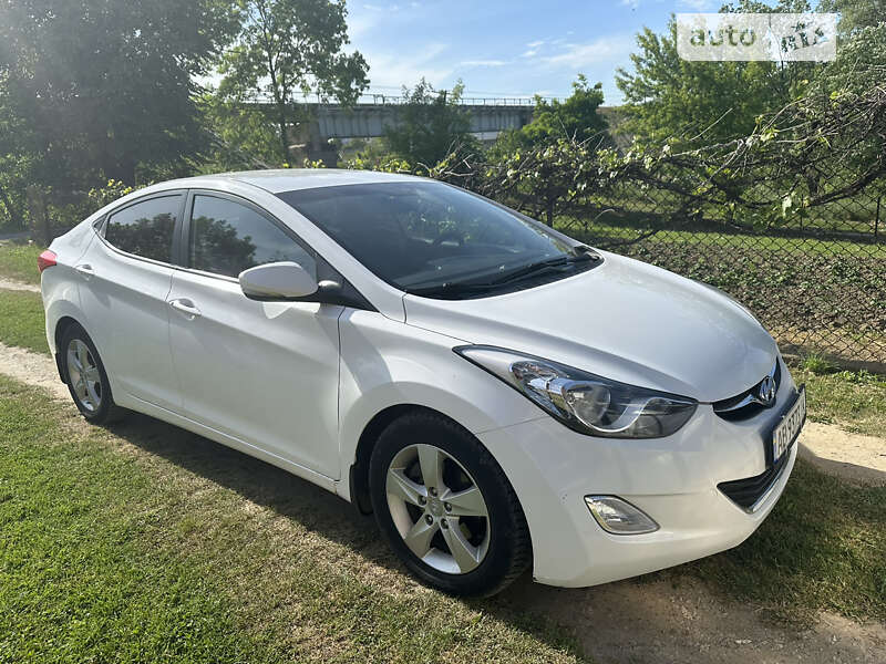 2011 hyundai elantra