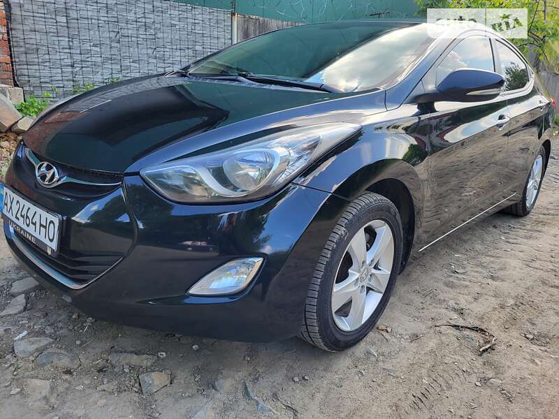 2011 hyundai elantra