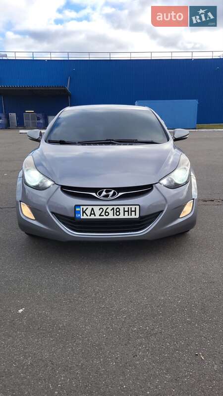 2011 hyundai elantra