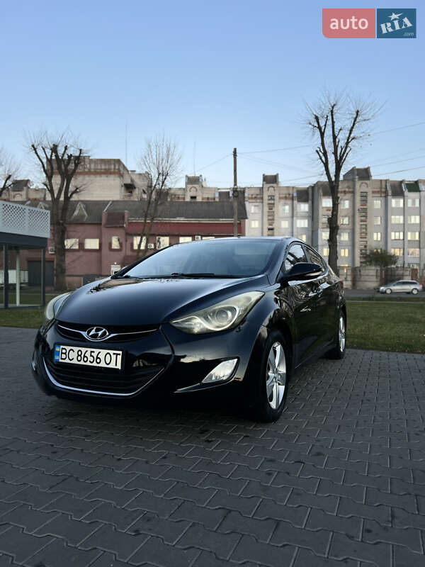 2011 hyundai elantra