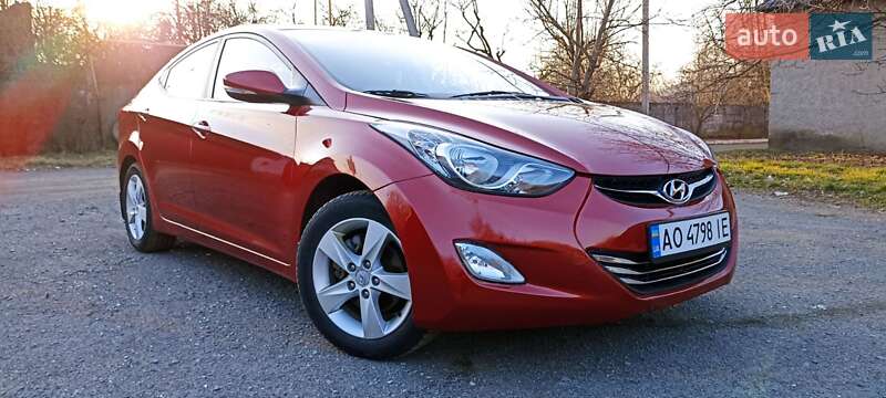 2011 hyundai elantra