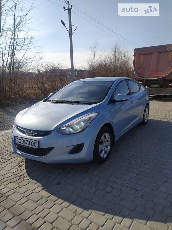 2011 hyundai elantra
