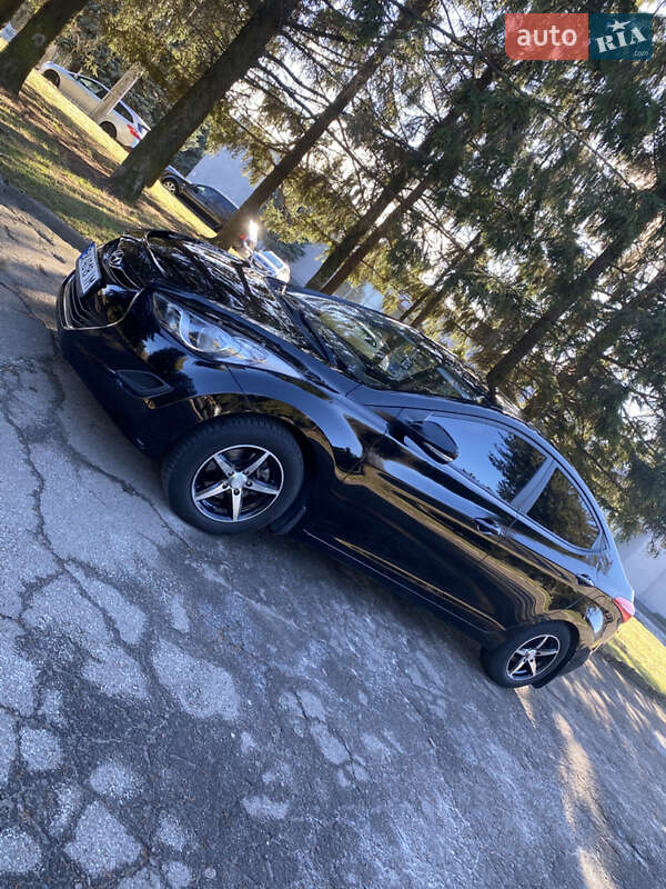 2011 hyundai elantra