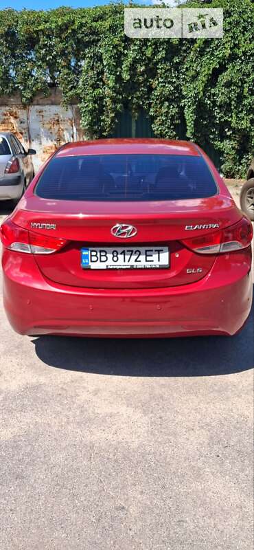 2012 hyundai elantra