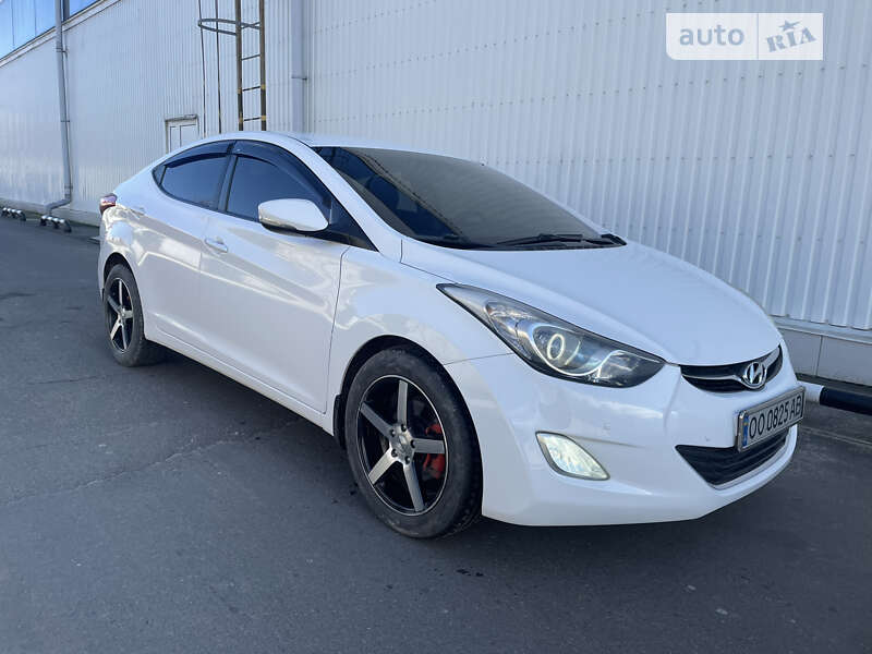 2013 hyundai elantra