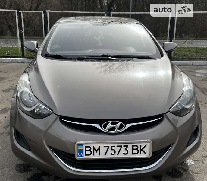 2012 hyundai elantra