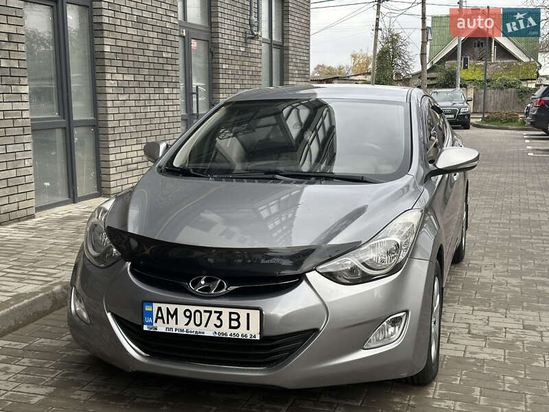 2013 hyundai elantra