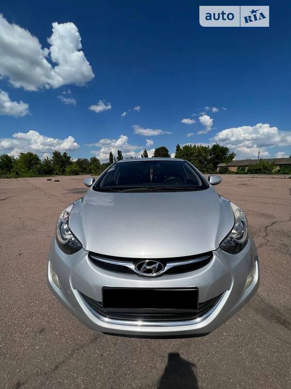 2013 hyundai elantra