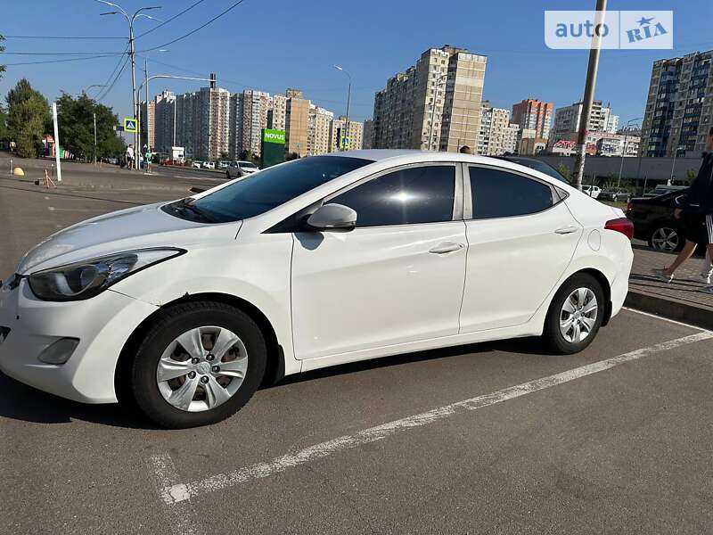 2013 hyundai elantra