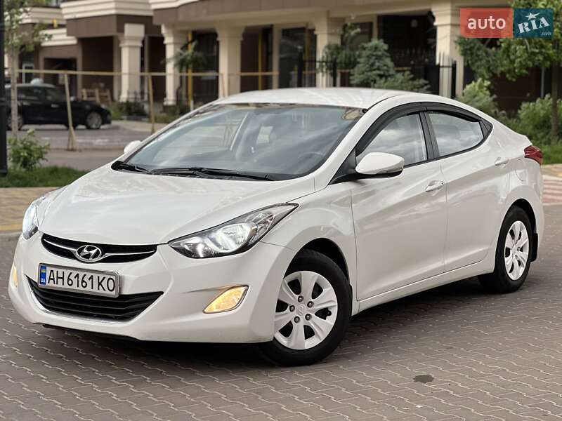 2013 hyundai elantra