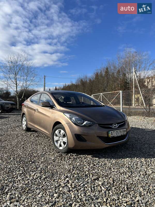 2013 hyundai elantra