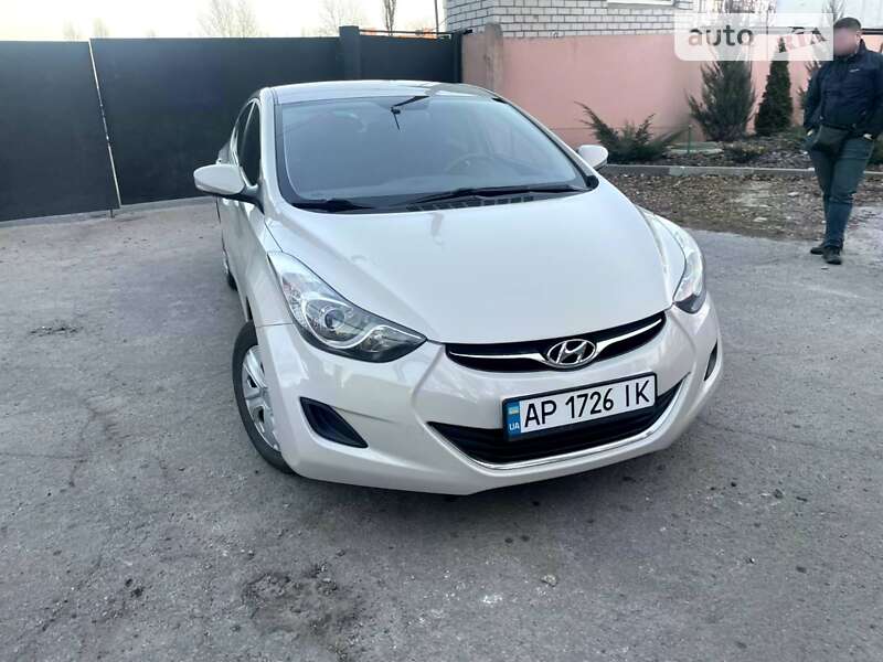 2013 hyundai elantra