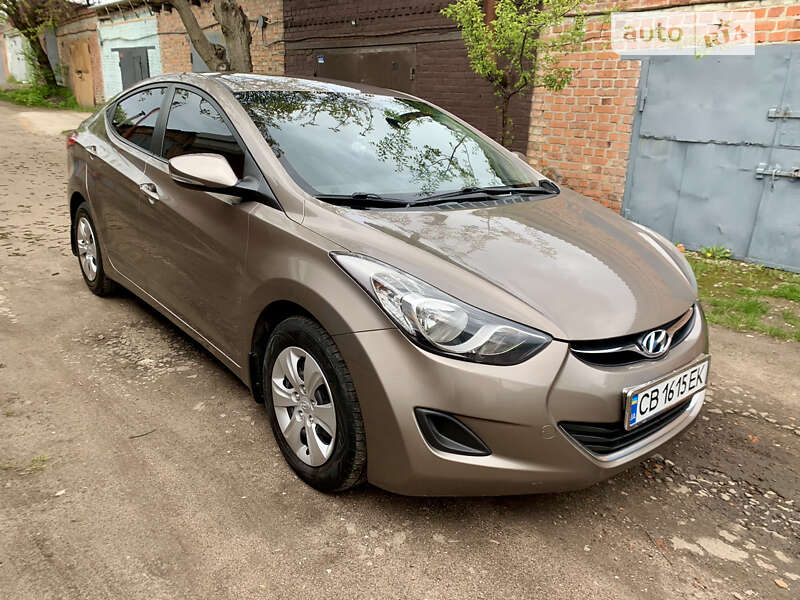2011 hyundai elantra