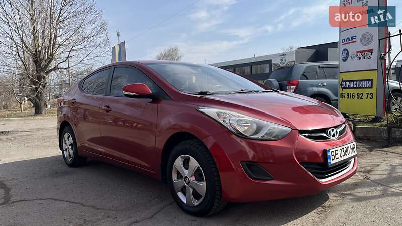 2011 hyundai elantra