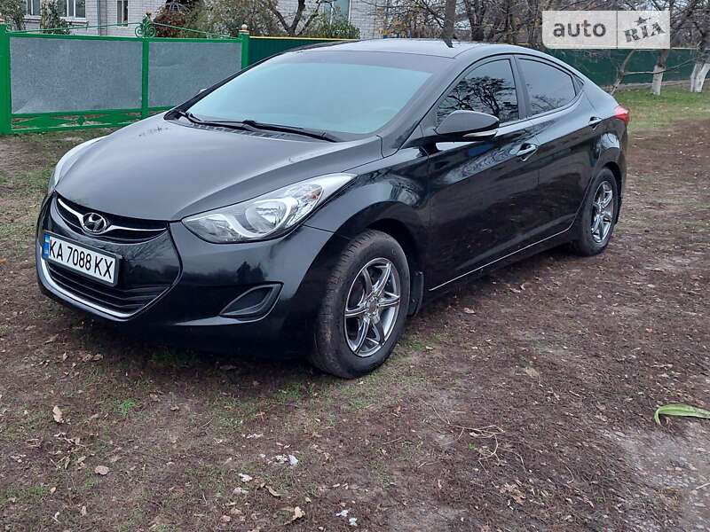 2011 hyundai elantra