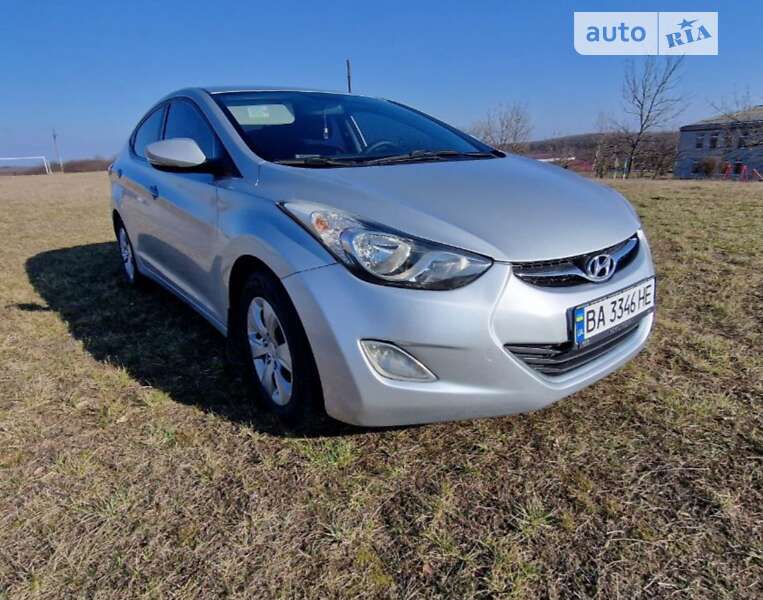2011 hyundai elantra
