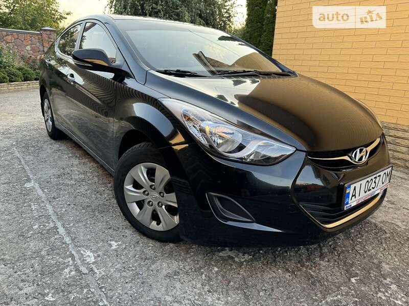 2011 hyundai elantra