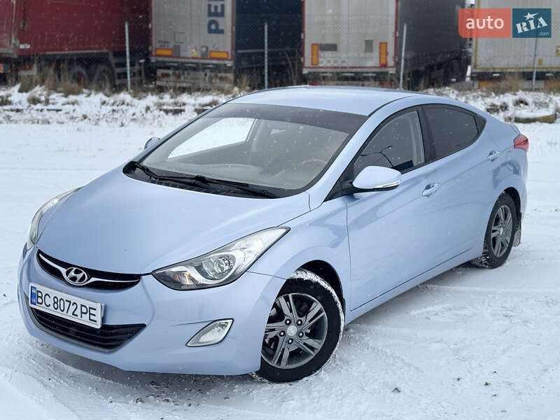 2011 hyundai elantra