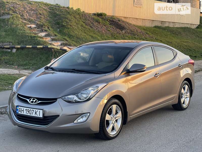 2011 hyundai elantra