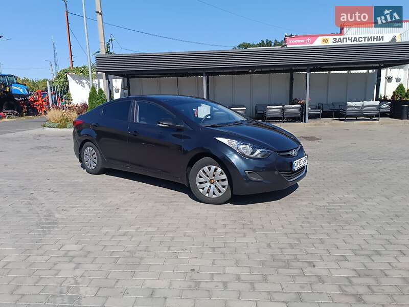 2012 hyundai elantra