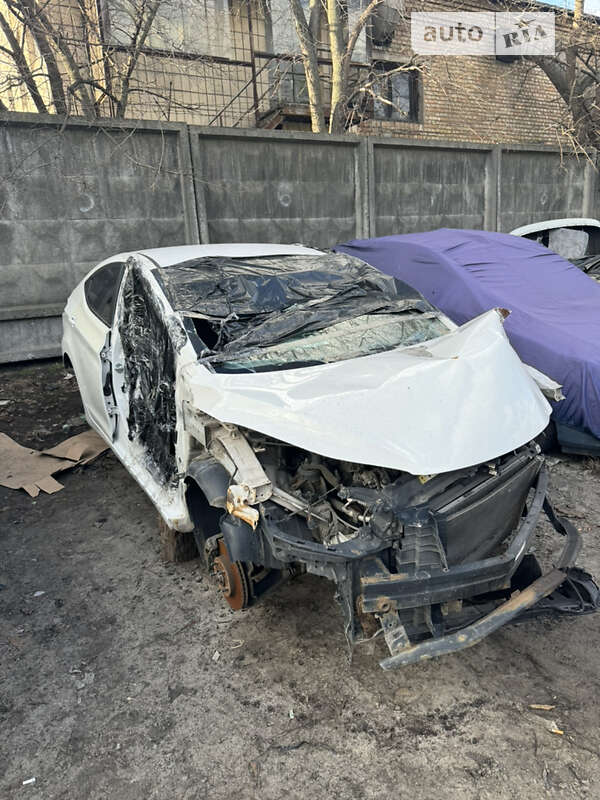 2012 hyundai elantra