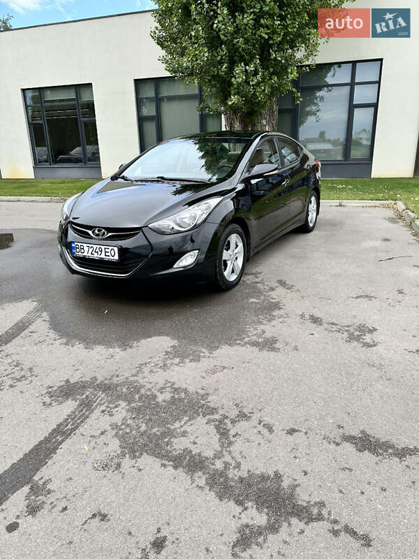 2012 hyundai elantra