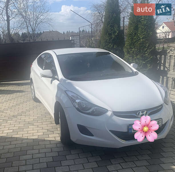 2013 hyundai elantra