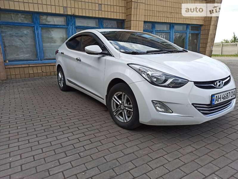 2013 hyundai elantra
