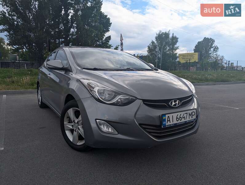 2012 hyundai elantra
