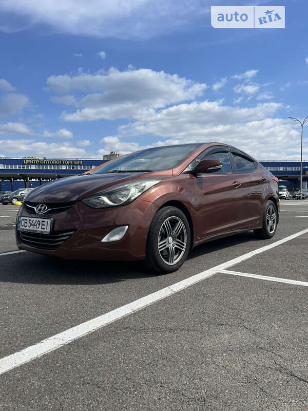 2012 hyundai elantra