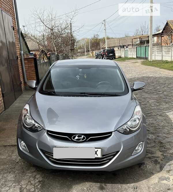 2012 hyundai elantra