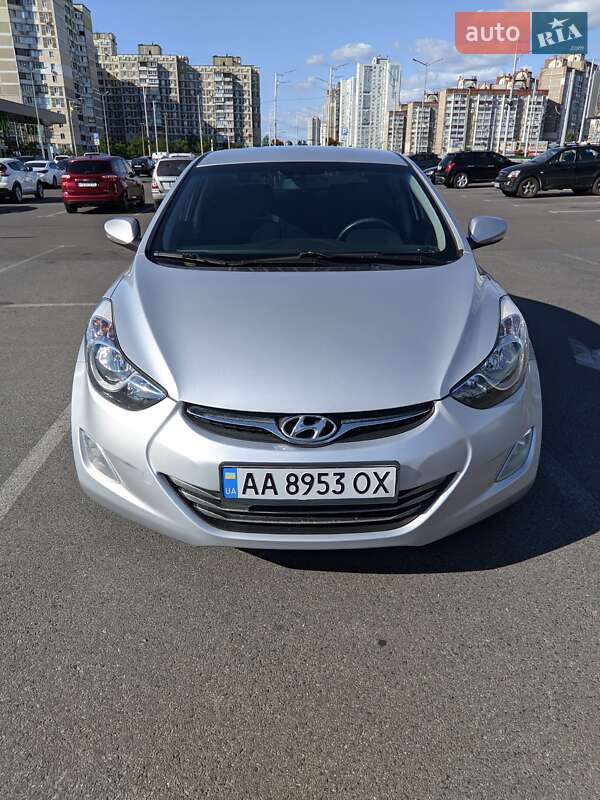 2013 hyundai elantra