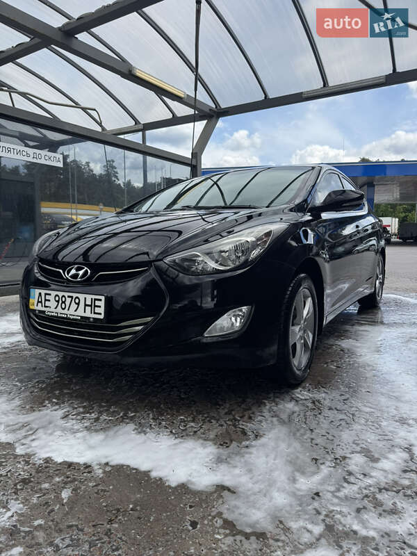2013 hyundai elantra