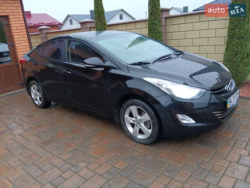 2013 hyundai elantra