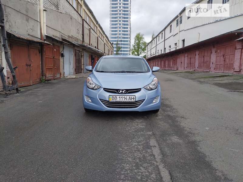 2013 hyundai elantra